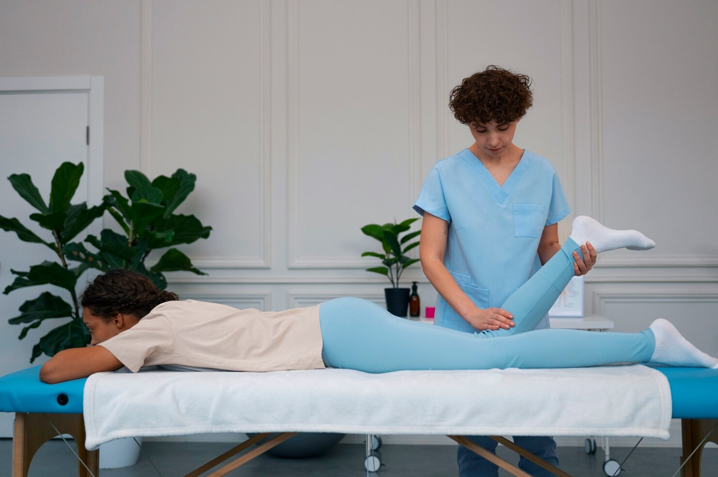 Physiotherapy treatment session at Heal Physio